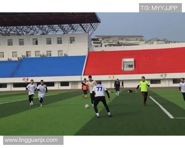 左勇的足球之路：从青涩少年到职业球员的奋斗历程与心路历程